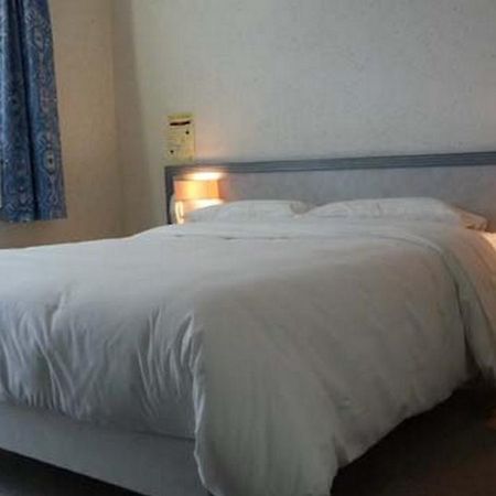 Hotel Le Chatelain Faulquemont Номер фото